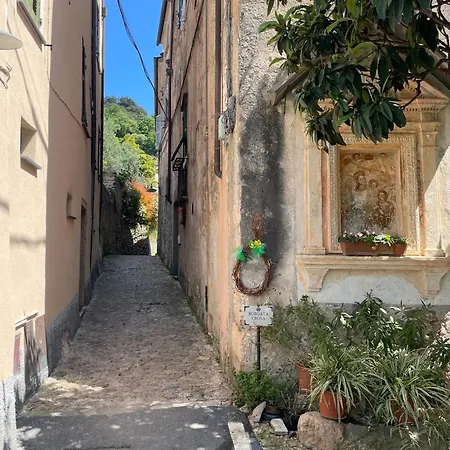 Crosa Tra Le Nuvole * Borgio Verezzi
