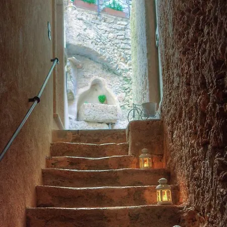 Crosa Tra Le Nuvole 度假居 *