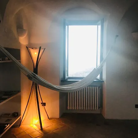Crosa Tra Le Nuvole