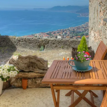 Vakantiehuis Crosa Tra Le Nuvole *